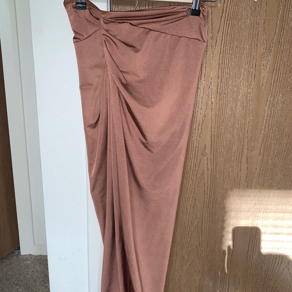 Matching Bronze Set - Picture 2 of 5